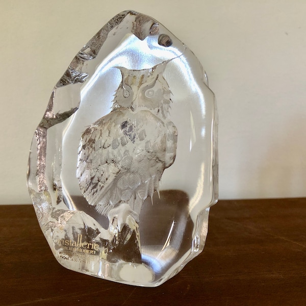 Pièce de cristal gravé hibou, collection fait main, accessoire de décoration, cadeau pièce unique, souvenir de France, artisanat d'art