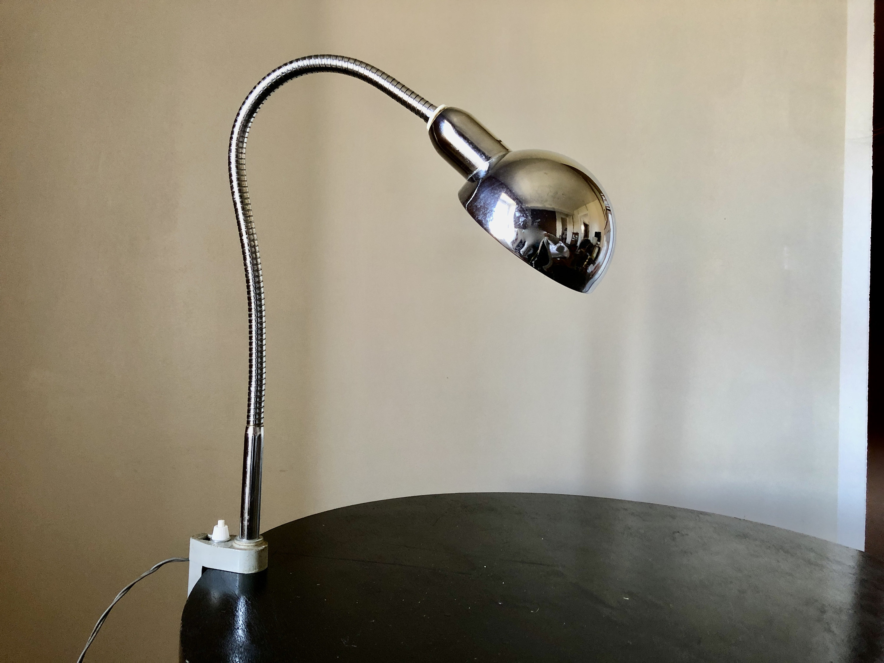 Lampe Jumo 215 1950, Lampe d'atelier Vintage Chrome, d'architecte Mid Century, de Bureau à Étau, Lum