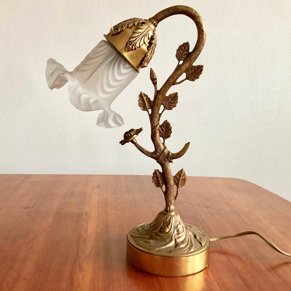 Antique rock bronze lamp, Louis XV style lamp, desk lamp, flower and leaf, booster blade, bedside lamp, antique French