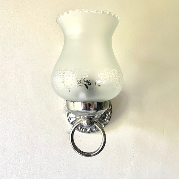 Applique globe verre 1970, luminaire verre chrome, accessoire rétro vintage, décoration argent boule, lampe chevet entrée salon, glam chic