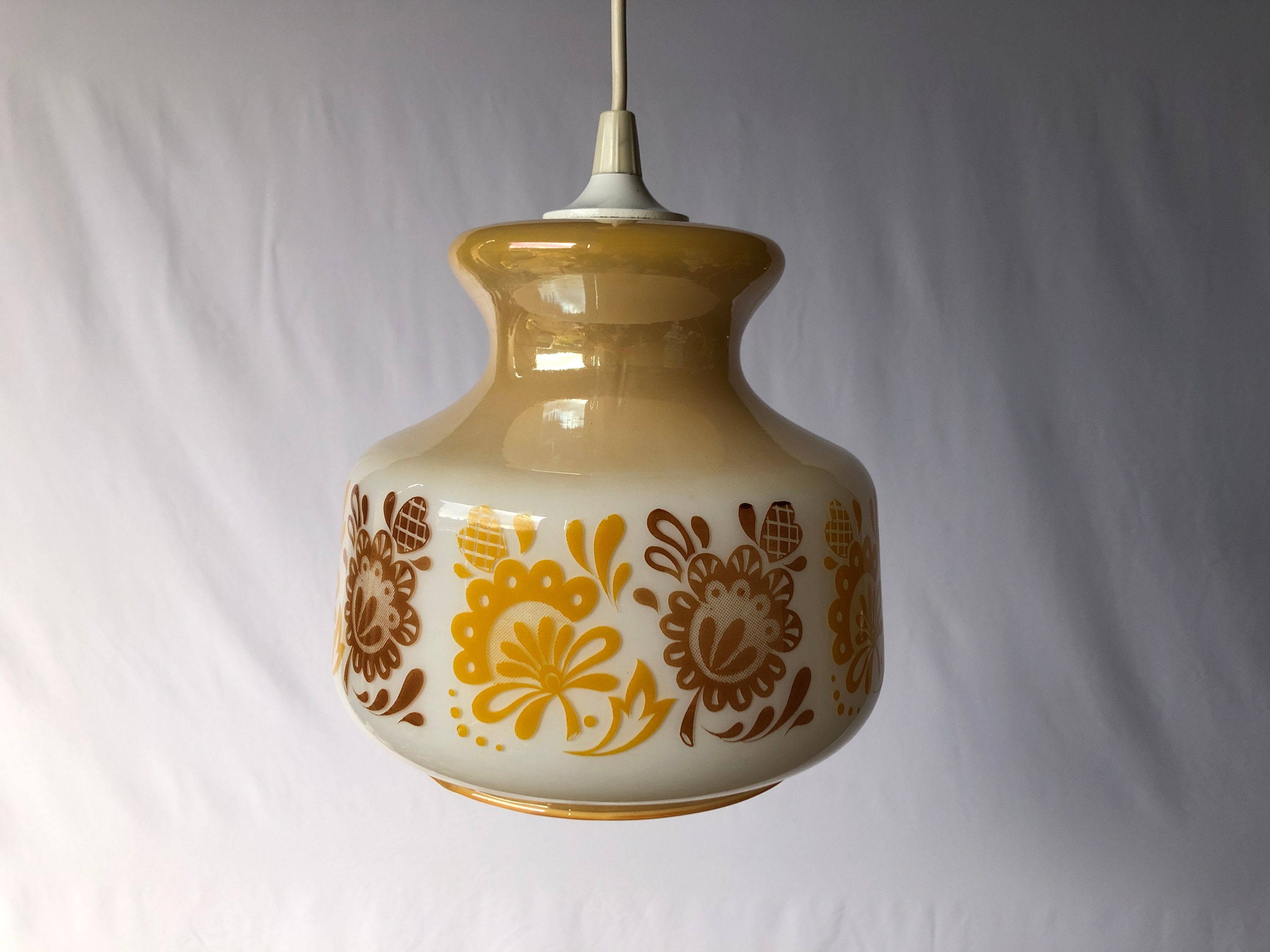 Suspension Opaline Rétro, Lampe de Plafond 1970, Luminaire Cuisine Vintage, Fleurs, Jaune Marron, Dé