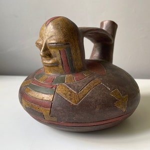 Pre-Columbian art style pottery, Nazca Peru, jug gourd container, painted terracotta, art brut, folk art, collection