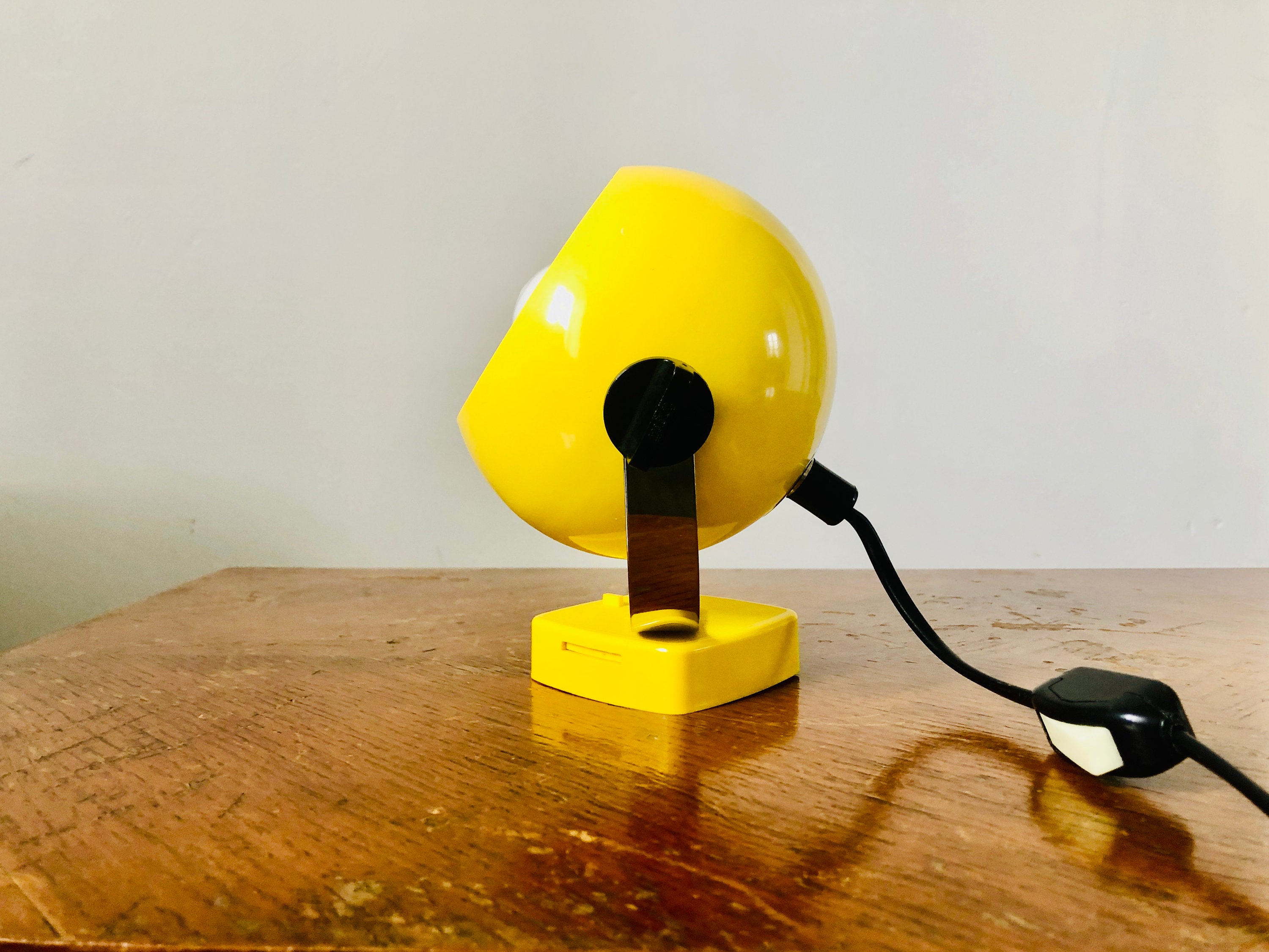 Targetti Lampe Eyeball Jaune, Applique 1970 Design Italien, d'appoint de Collection, Accessoire Cham