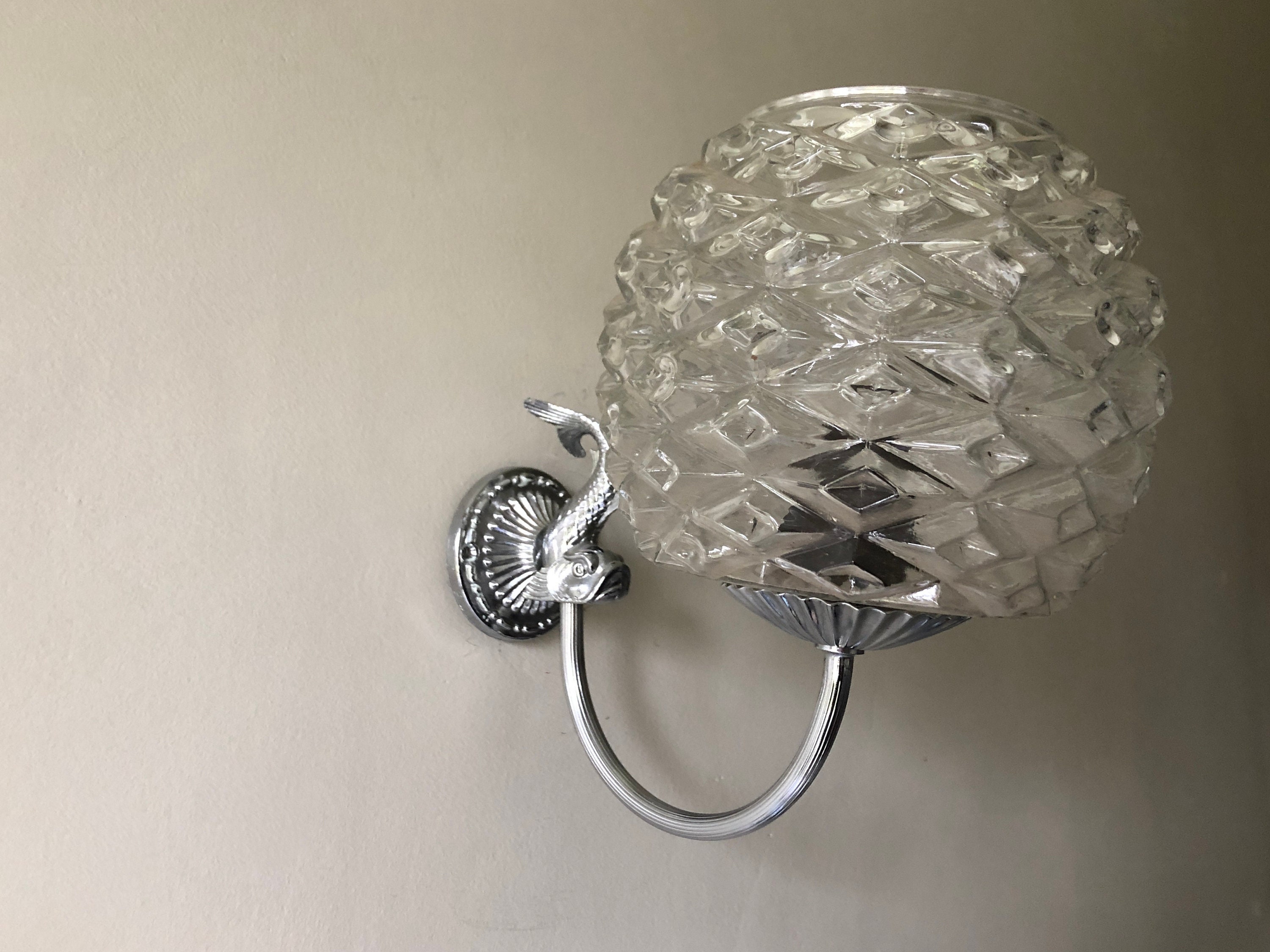Paire d'appliques Dauphin 1950, Luminaire Verre Chrome, Accessoire Rétro Vintage, Décoration Argent 