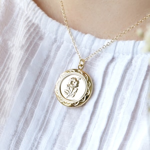 Gold Daisy Locket Necklace: Personalized Initial, Vintage Scalloped Design