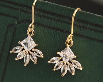 Art Deco Zirconia Drop Earrings: 1920s Gold Dangles