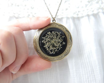 Pressed Flower Locket, Large Round, Antiqued Gold Locket, Floral Pendant, Black and Gold,Vintage Style,Gypsophila,Baby's Breath,Gift For Her