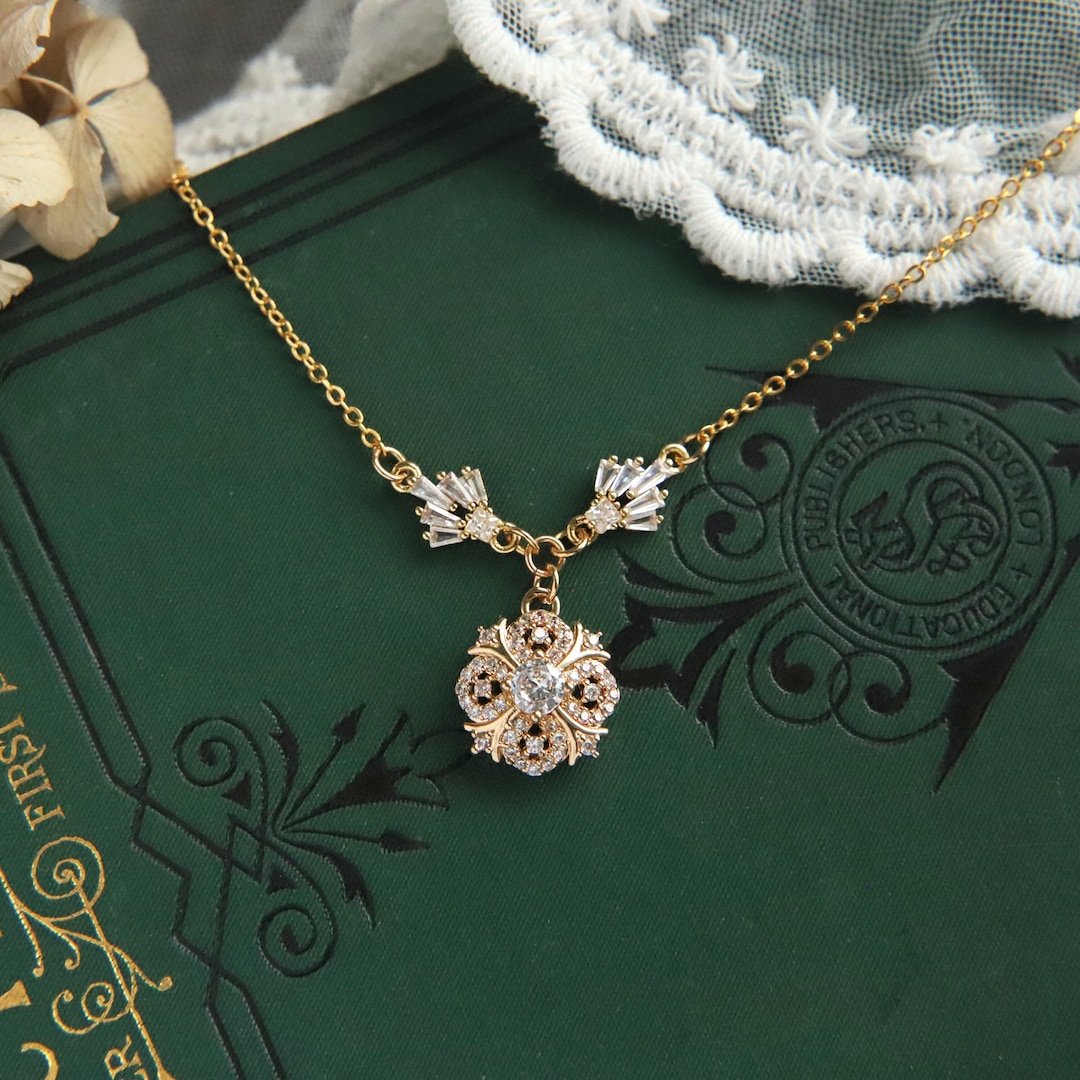 「CTHY HERITAGE」HIGH-END JEWELRY ORNAMENT 2025 HERITAGE Pendant in sterling silver and amazonite