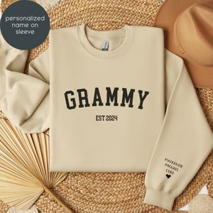 Personalized Grandma Sweatshirt with Grandkid Name on Sleeve Custom Gift for Grandma Custom Crewneck Sweatshirt for Mother&#39;s Day or Birthday