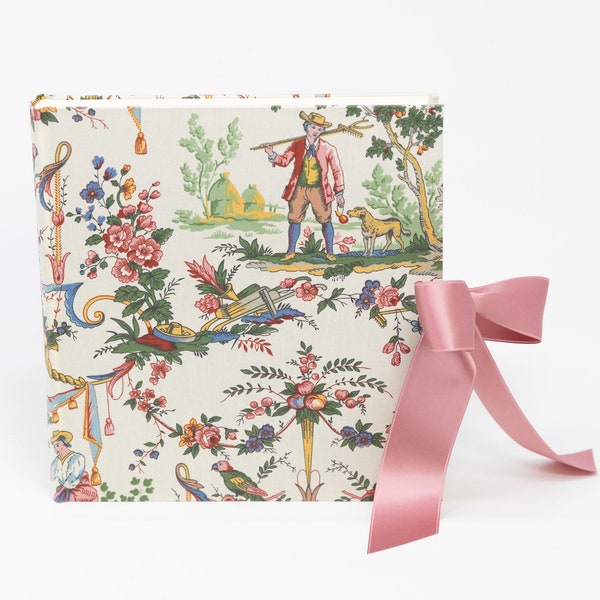 Photo album Toile de Jouy, 30 x30 cm, pink satin bow