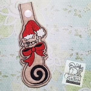 Christmas Kitty Key Chain - Machine Embroidery Design. 5x7 In The Hoop Instant Download