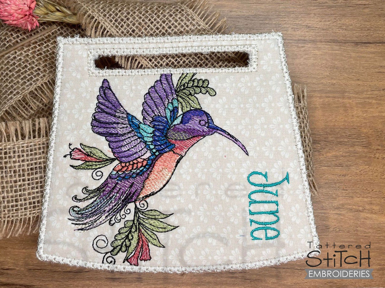 【関税&送料込み】Fendi Ff Embroidery Hummingbird Lite Mes BIRD OF THE Month - June Hummingbird Bundle - Sewing