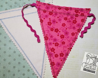 TRIANGLE BUNTING EMBROIDERY - Raw Edge -  Machine Embroidery Design - Fits 5x7" In the Hoop - Instant Download.