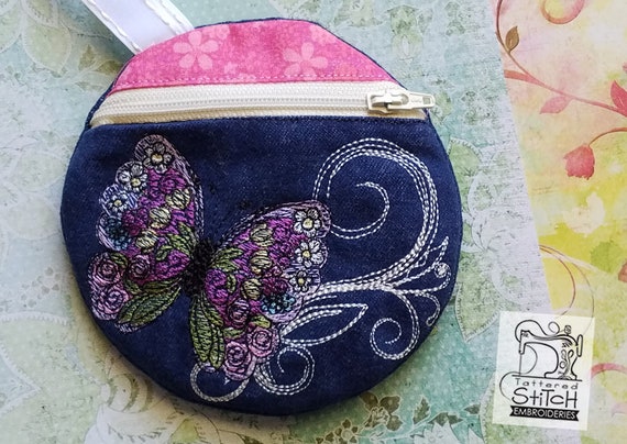 Mesh Zipper Pouch in the hoop machine embroidery design