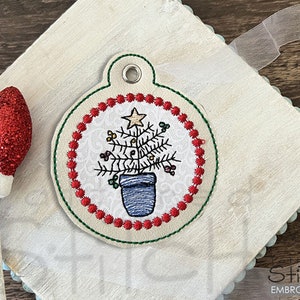 TREE ORNAMENT  - Embroidery  -Christmas Tree, Cute, Gift, Christmas, Ornaments - Downloadable Machine Embroidery - Light Fill Stitch