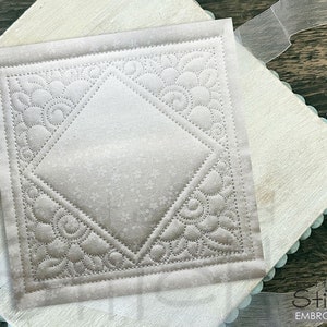 QUILT BLOCK EMBROIDERY Hintergrund mit Blumen - 5x5 Zoll, 6x6 Zoll, 7x7 Zoll, 8x8 Zoll & 10x10 Zoll Stickrahmen - Maschinenstickerei