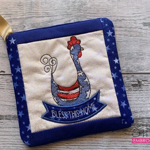 ROOSTER POT HOLDER Bordado - Patriótico, 4 de julio, Gallos, América - Se ajusta a un aro de 6x6 y 8x8 " - Diseños de bordado de máquina