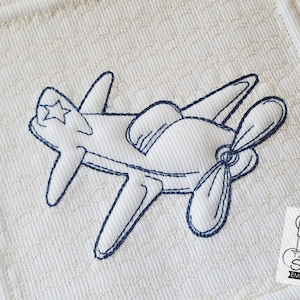 TRAPUNTO AIRPLANE QUILT Block - Vintage Airplane - Machine Embroidery Design. 6 x 11&quot; and 8 x 14&quot; Hoop Instant Download.