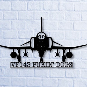 F4 Phantom VF-143 Pukin&#39; Dogs - Naval Fighter Aircraft