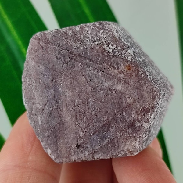 A very nice Ruby Crystal from Malawi,Minerals,Gemstone,Gemstone,