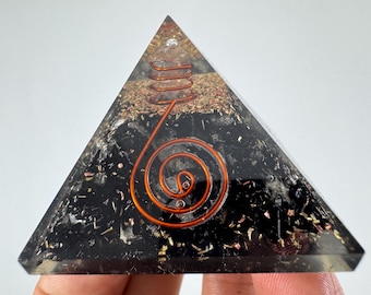 Orgonite Pyramid (5x5cm)  Black Tourmaline ,Handmade Spiral Copper Orgone,Tourmaline,Pyramid,chakra,EMF Protection,Home Decor,Meditation,