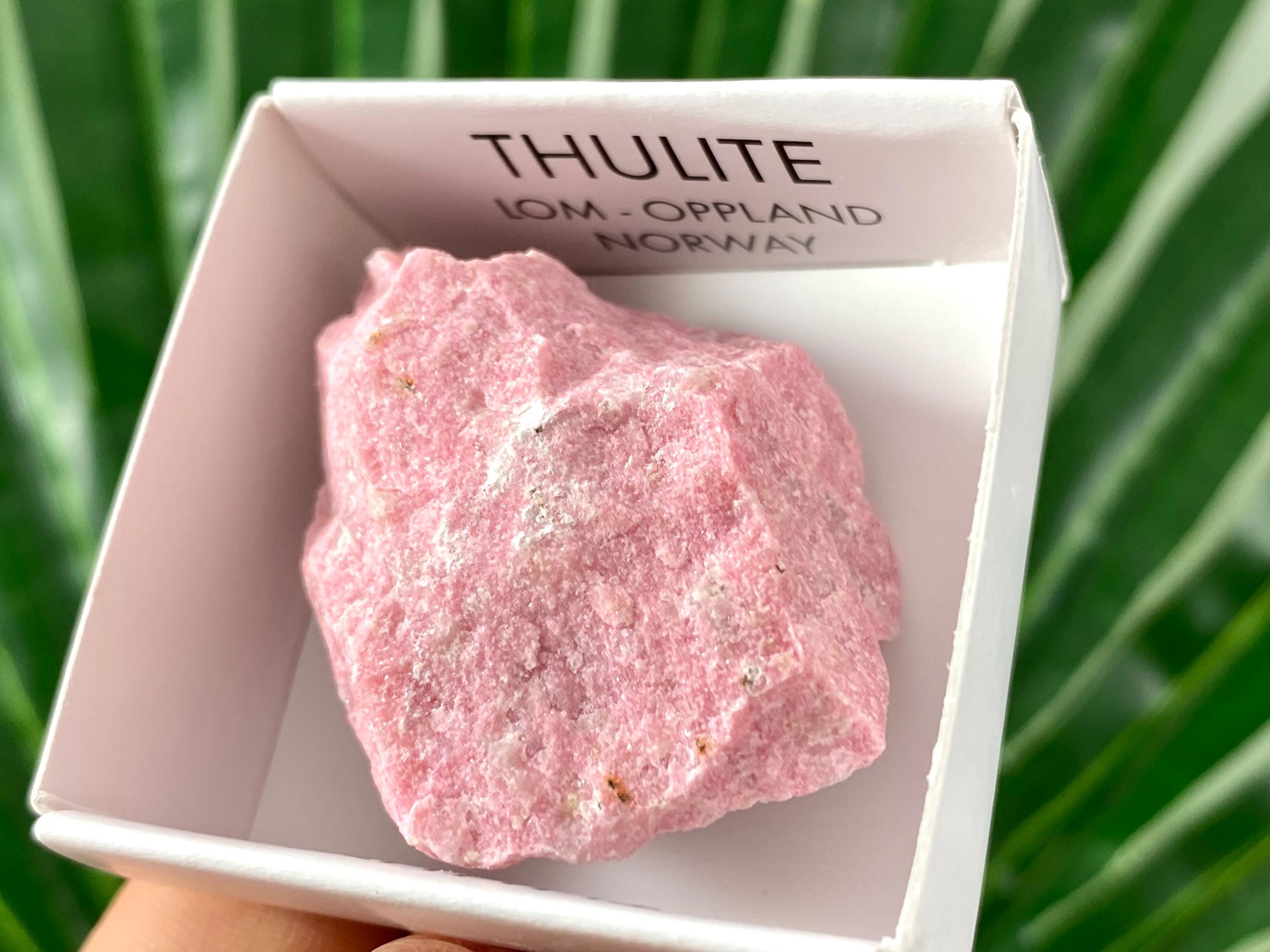 Pink Thulite: Norway, Mineral Thulite,stone Thulite,norway Thulite