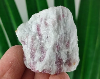 Natural Pink Tourmaline from Brazil,Pink Tourmaline Crystal,Natural Crystal,Natural Tourmaline,Mineral Special,Chunk,Pink Crystal,