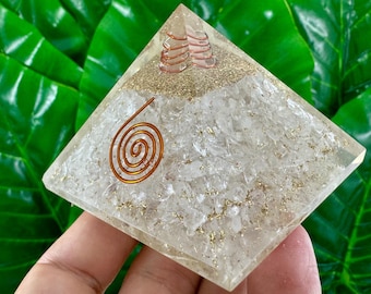 Orgonite Pyramid (6x6cm) Quartz ,Handmade Spiral Copper Orgone,Tourmaline,Pyramid,chakra,EMF Protection,Home Decor,Meditation,