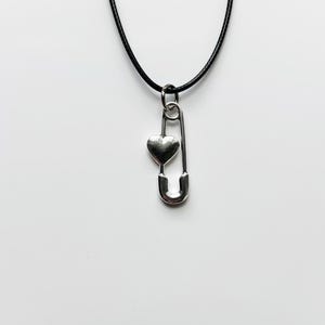 Heart Safety Pin Rope Choker Necklace & Pendent | Alt Goth Punk Rock Emo