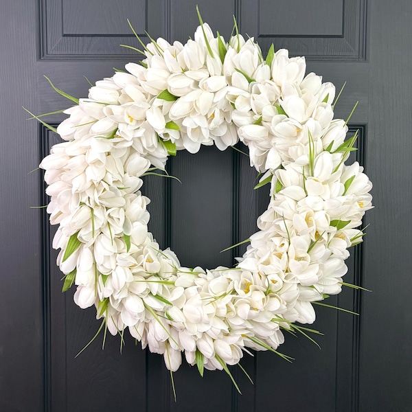 Mothers Day Gift, White Tulip Wreath, Modern Spring Door Hanger, Bridal Shower Decor, Wedding Ceremony Decor, Minimalist Front Door Wreath