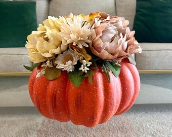 Fall Pumpkin with Flowers, Flower Pumpkin, Fall Centerpiece, Thanksgiving Pumpkin Decoration, Fall Table Centerpiece, Pumpkin Centerpiece