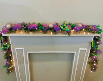 Mardi Gras Garland Mardi Gras Table Decor Mardi Gras Mantel Garland Jester Hat Garland Fat Tuesday Swag Purple Gold Mardi Gras Centerpiece