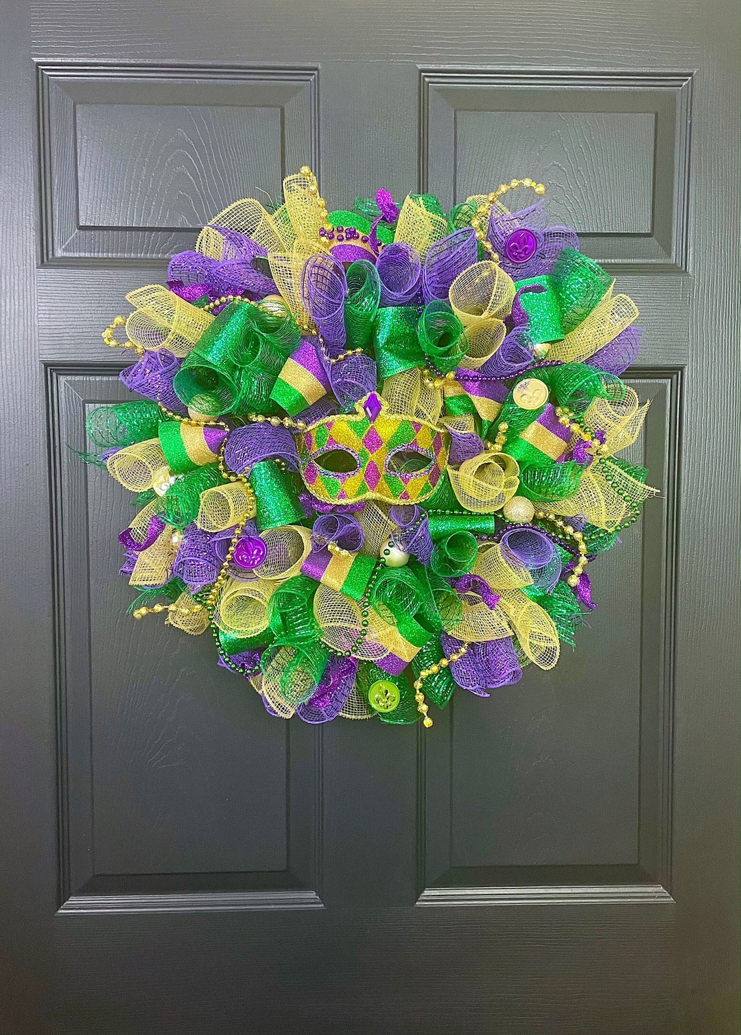 mardi gras garland mantle
