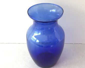 Vintage Indiana Glass Cobalt Blue Medium Size Glass Swirl Flower Vase