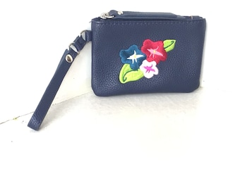 Floral Embroidered Black Faux Leather Change Purse Credit Card ID Wallet Wristlet
