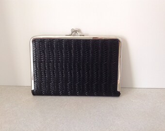 Black Photo Brag Book With Kisslock Closure