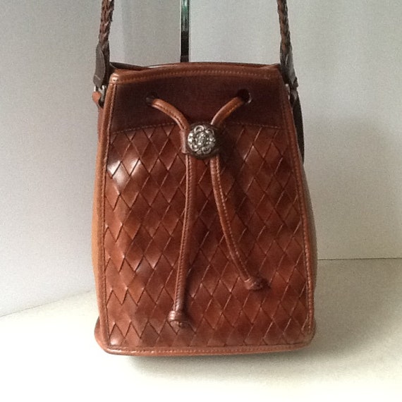 Brighton Vintage Leather Bucket Bag In Caramel