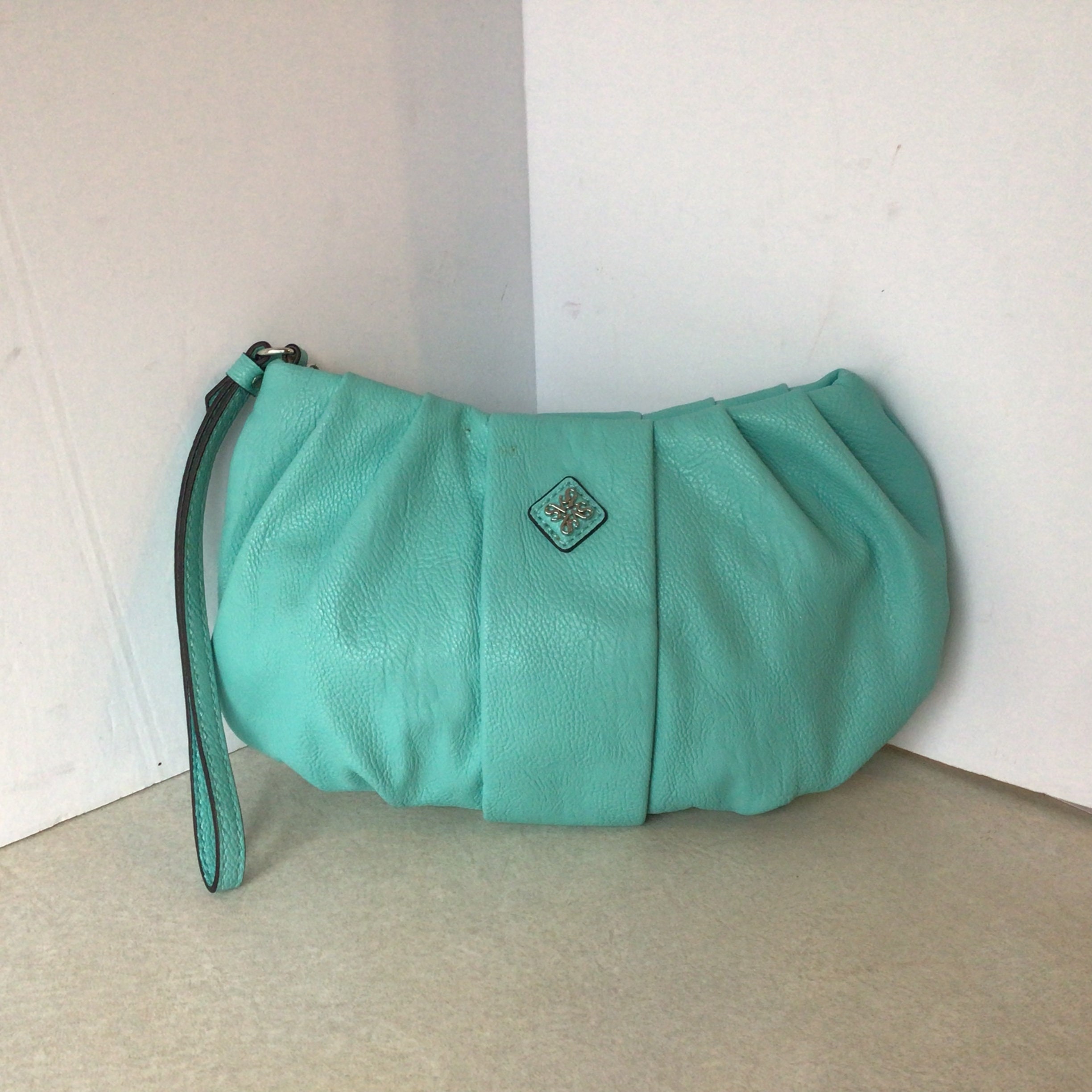 Vera wang clutch purse sale