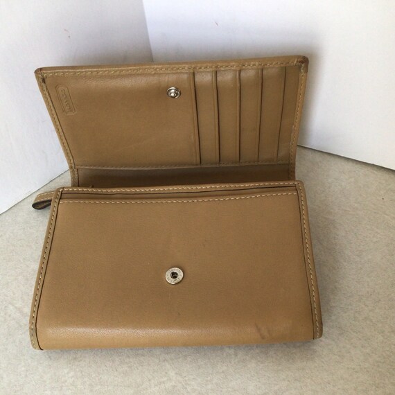 Coach Tan Leatherware Bifold Wallet Gem