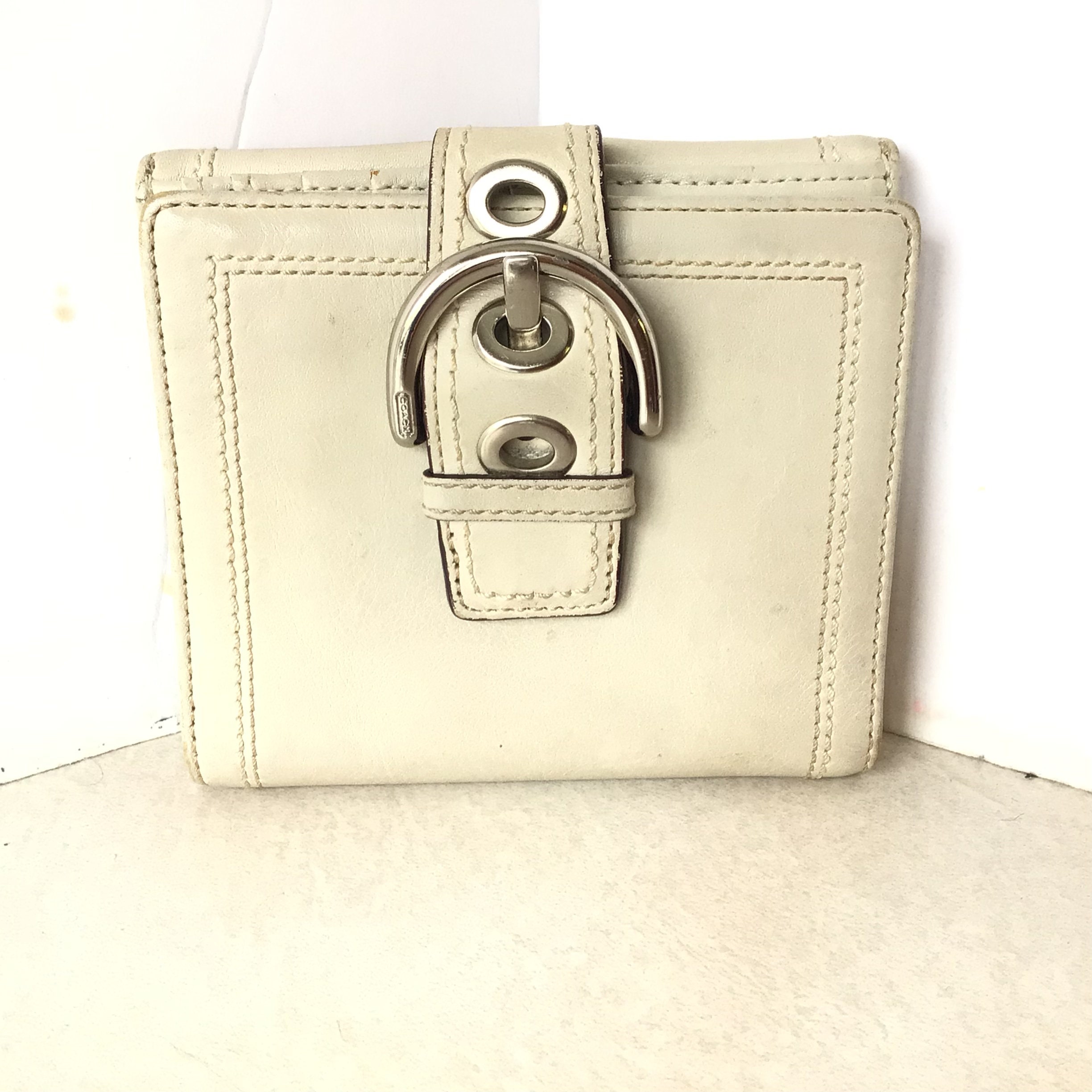Coach Soho Smooth Leather Wallet in Ivory - Etsy Hong Kong