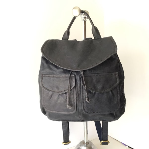 Fossil Leather Bucket Backpack / Travel Shoulder Bag In Navy