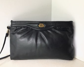 Etienne Aigner Vintage Original Handcrafted Leather Shoulder Bag In Black