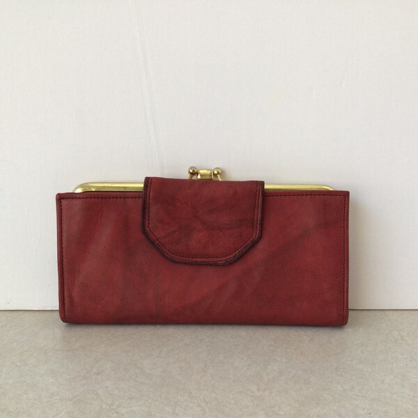 Buxton Vintage Top Grain Cowhide Leather Wallet In Brown