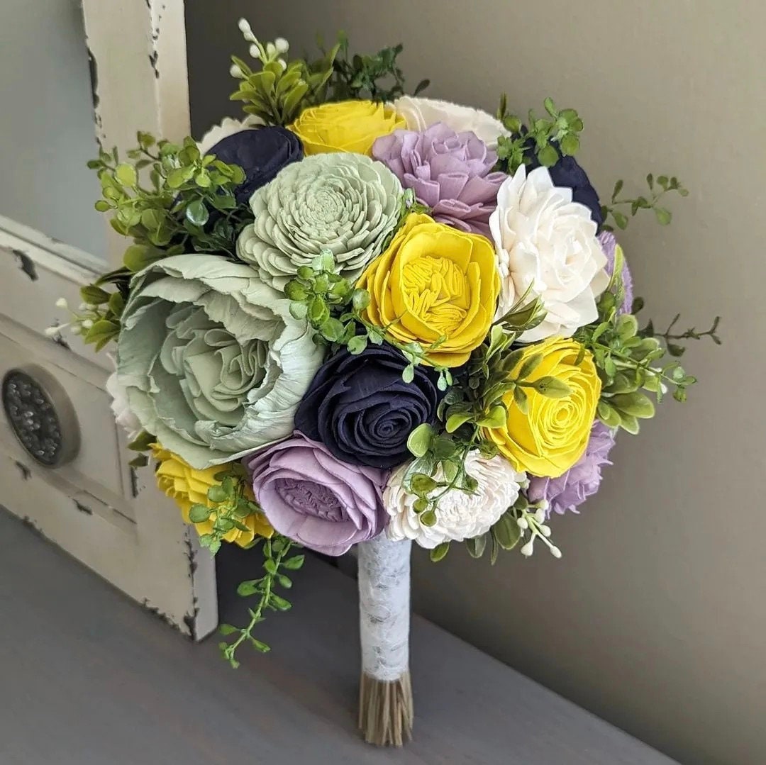 Sola Wood Flower Bouquet