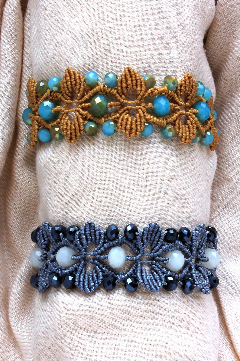 Macrame leaf bracelet with berry beads