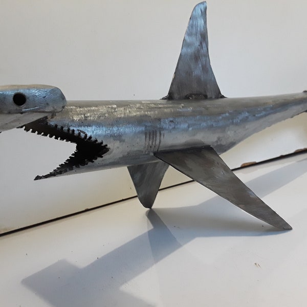 Recycled metal hammerhead shark sculpture (17 5/8 inch)