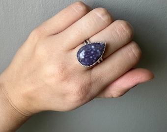 Size 6 Handmade Sterling Silver Grape Agate Ring