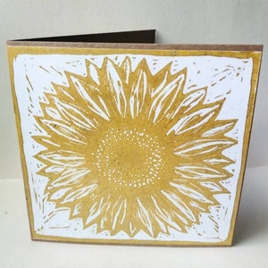 Carte lino découpée à la main de tournesol jaune/or fabriquée à partir de papier recyclé. N'importe quelle occasion, juste parce que la carte de voeux. Cadeau d'amant de tournesol image 4