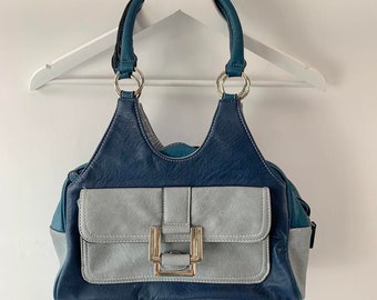 00's blue faux leather shoulder bag