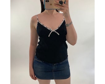 A size UK 10, 00's black ribbed cami top